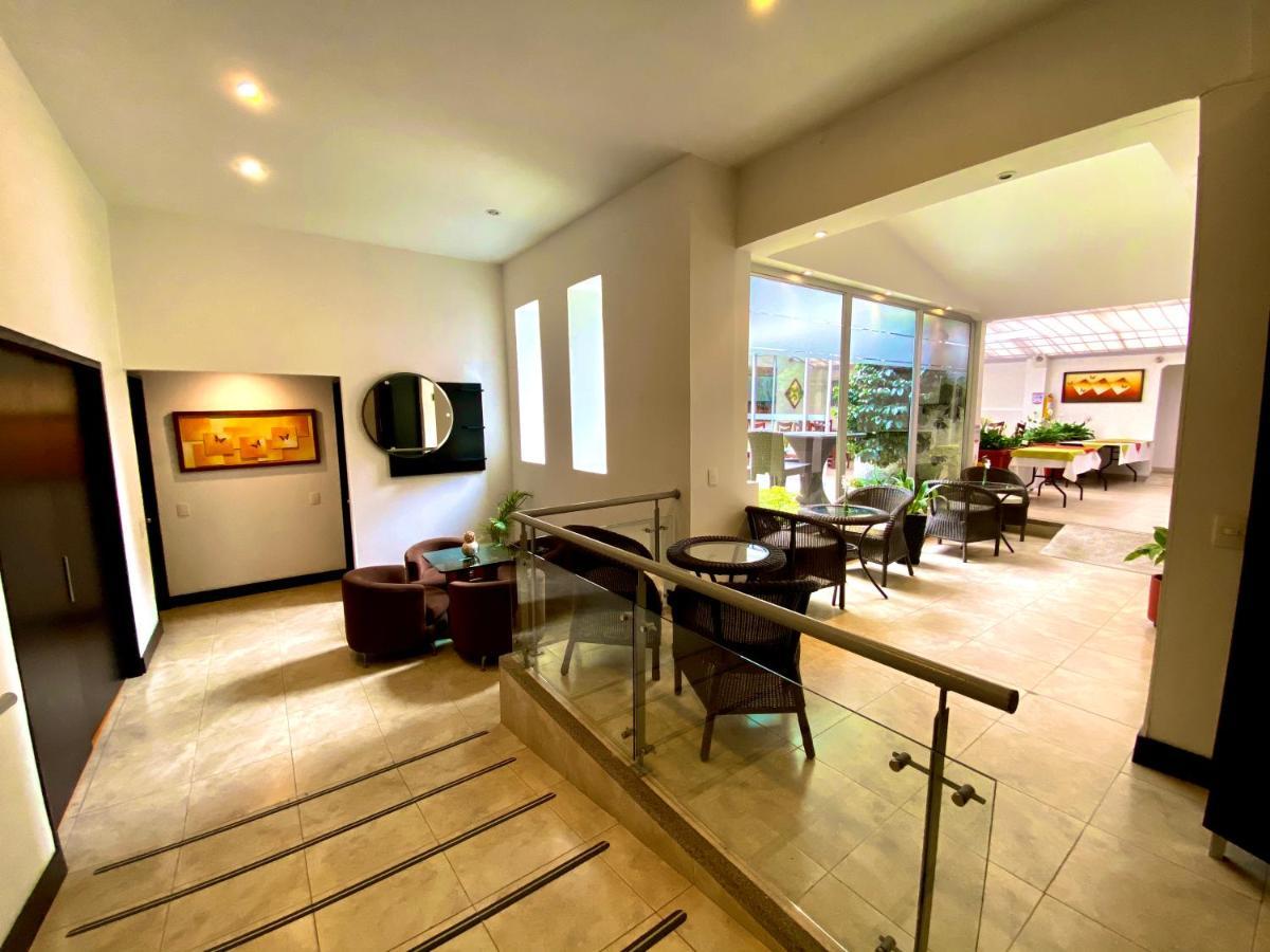 Hotel Marbella Chico Bogotá Esterno foto